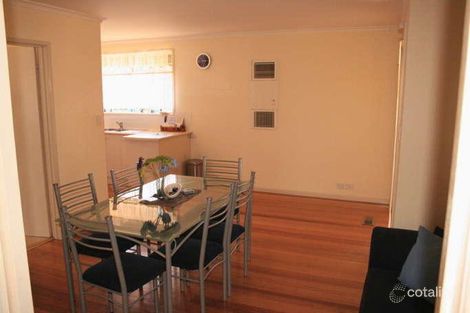 Property photo of 4 Redwood Close Gladstone Park VIC 3043