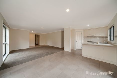 Property photo of 8/7 Syme Road Pakenham VIC 3810