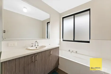 Property photo of 73B Thornlie Avenue Thornlie WA 6108