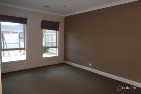 Property photo of 39 Chanticleer Avenue Harkness VIC 3337