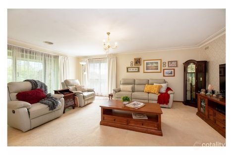 Property photo of 10 Scarborough Drive Wodonga VIC 3690