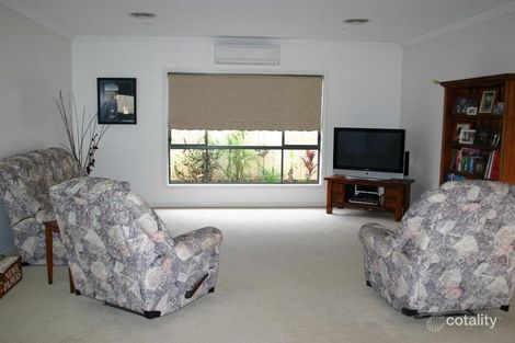 Property photo of 22 Goldfinch Court Murray Downs NSW 2734