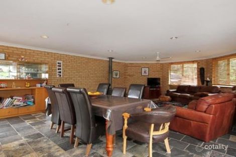 Property photo of 84 Grove Road Lesmurdie WA 6076