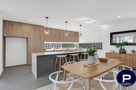 Property photo of 2/76 Belgrave Street Morningside QLD 4170