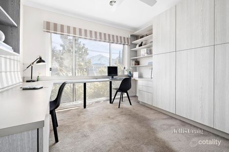 Property photo of 21 Brentwood Avenue Pascoe Vale South VIC 3044