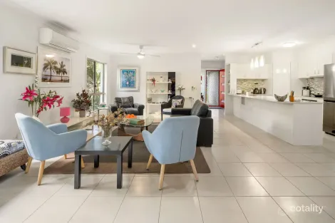 Property photo of 8 Viv Hull Avenue Eumundi QLD 4562