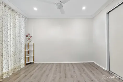 Property photo of 4 Whitlock Drive Rothwell QLD 4022