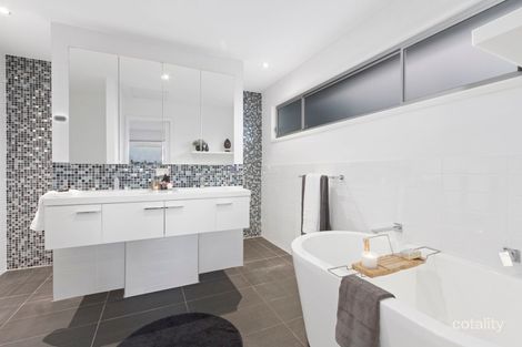 Property photo of 55 River Links Boulevard East Helensvale QLD 4212