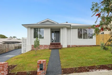 1/16 Derby Rd, Kilsyth, VIC 3137