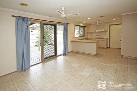 Property photo of 53 Bellevue Drive Berwick VIC 3806