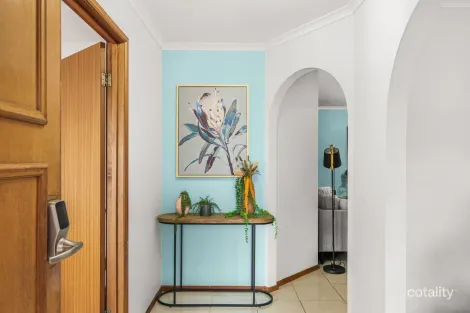 Property photo of 26 Oakhill Crescent Morphett Vale SA 5162