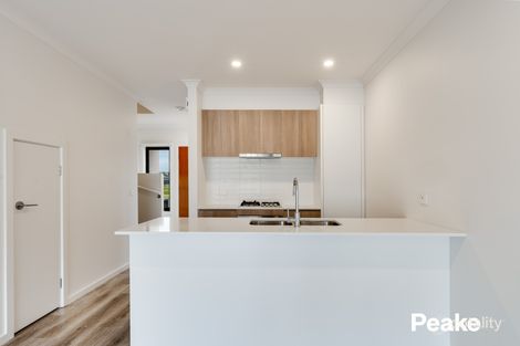 Property photo of 18 Carnival Boulevard Berwick VIC 3806