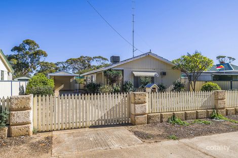 14 Padbury St, Moora, WA 6510