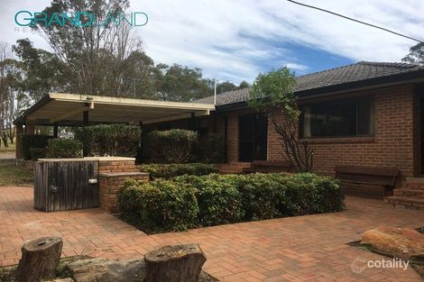 Property photo of 2 Goodsir Close Rossmore NSW 2557
