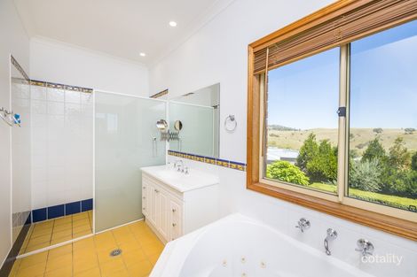 Property photo of 4 Balladonia Place Jerrabomberra NSW 2619