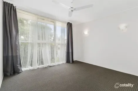Property photo of 12 Derna Crescent Frankston VIC 3199