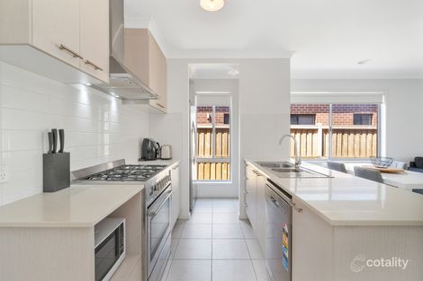 Property photo of 58 Edenhope Circuit Armstrong Creek VIC 3217