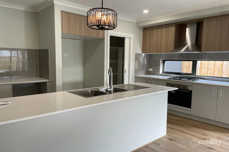 Property photo of 38 Rowands Street Mount Duneed VIC 3217