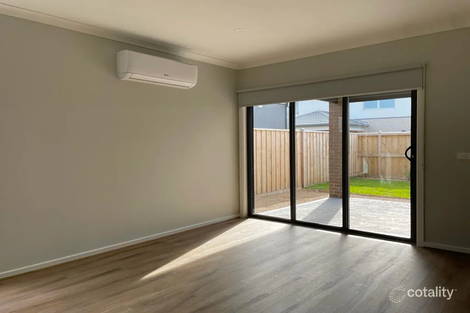 Property photo of 38 Rowands Street Mount Duneed VIC 3217