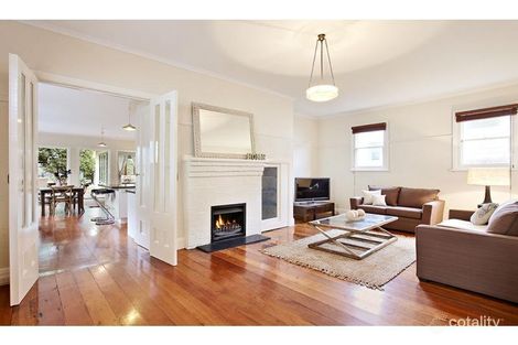 Property photo of 3 Hawthorn Avenue Caulfield North VIC 3161