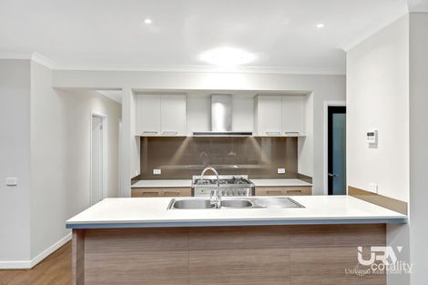 Property photo of 90 Bluebell Drive Craigieburn VIC 3064