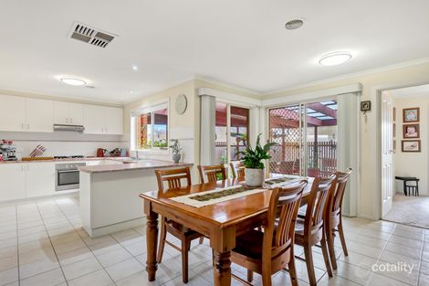 Property photo of 2/68 Rowes Road Werribee VIC 3030