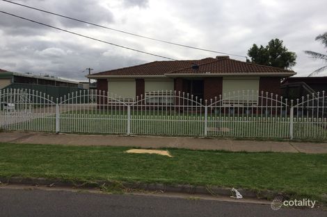 Property photo of 14 Cheleon Way Kings Park VIC 3021