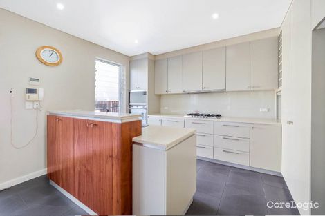 Property photo of 2 Waterstone Crescent Bella Vista NSW 2153