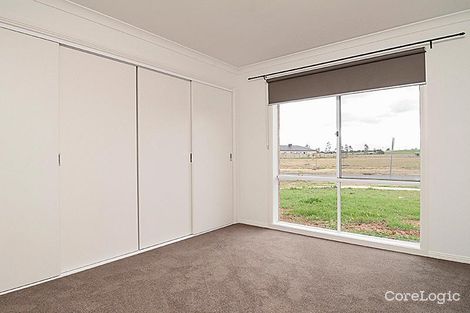 Property photo of 76 Botanica Springs Boulevard Brookfield VIC 3338