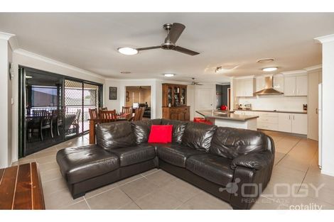 Property photo of 14 Julie Crescent Norman Gardens QLD 4701
