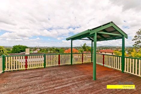 Property photo of 18 Bowd Parade Wavell Heights QLD 4012