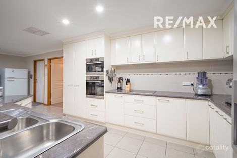 Property photo of 22 Balala Crescent Bourkelands NSW 2650