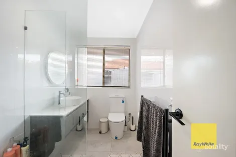 Property photo of 106 Forest Crescent Thornlie WA 6108