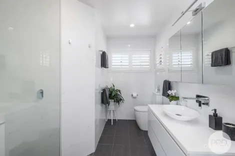 Property photo of 13 Fern Avenue Soldiers Point NSW 2317