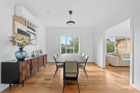 Property photo of 1/465 Pascoe Vale Road Strathmore VIC 3041