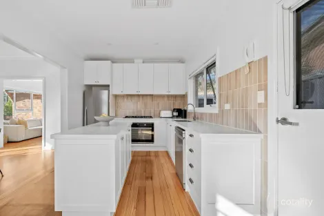 Property photo of 1/465 Pascoe Vale Road Strathmore VIC 3041