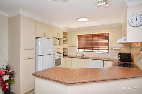 Property photo of 27 Colvillea Court Palm Beach QLD 4221