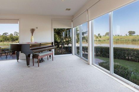 Property photo of 46 Lakeside Drive Sandhurst VIC 3977