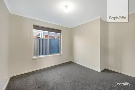 Property photo of 23 Almond Circuit Munno Para West SA 5115