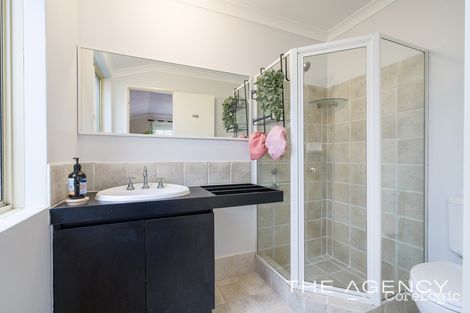 Property photo of 32 Folland Parade Atwell WA 6164