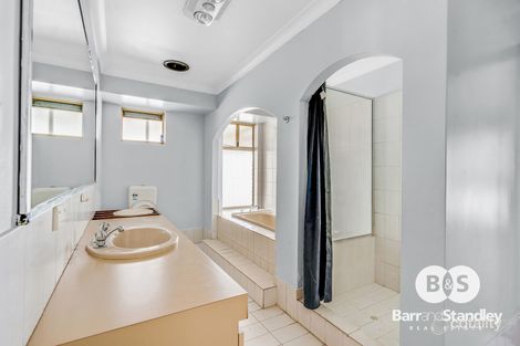 Property photo of 51 Travers Drive Australind WA 6233