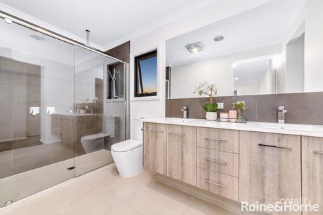 Property photo of 13 Stonemason Road Clyde North VIC 3978