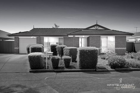 Property photo of 11 Moneghetti Place Burnside VIC 3023