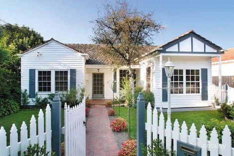 Property photo of 12 Lawrance Street Murrumbeena VIC 3163