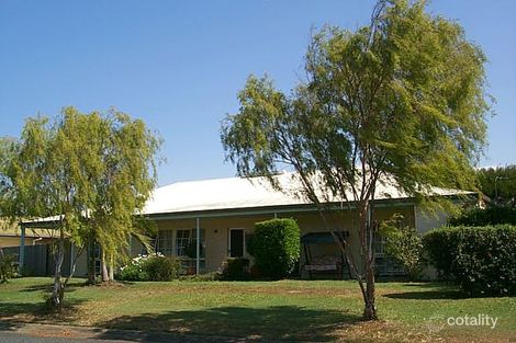 25 Bronte St, West Mackay, QLD 4740