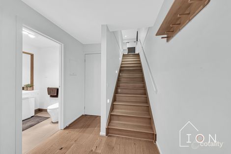 Property photo of 44 Central Park Walk Cheltenham VIC 3192