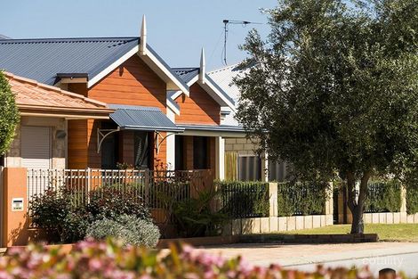4 Koorda Brce, Rockingham, WA 6168