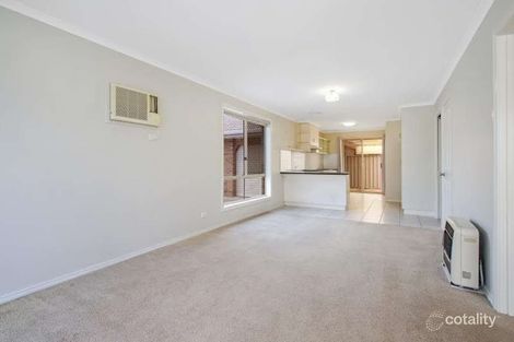 Property photo of 1/472 Breen Street Lavington NSW 2641