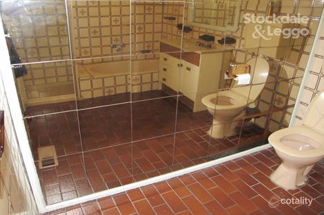 Property photo of 50 Winter Crescent Reservoir VIC 3073