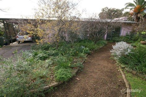 Property photo of 1 Riesling Crescent Wattle Park SA 5066